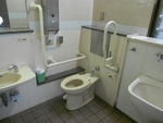 浅草寺西側付近の公衆トイレ（台東区管理） - 写真:1