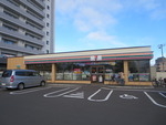 セブン‐イレブン札幌厚別中央1条店 - 写真:1