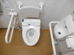 青森県観光物産館アスパム　1F一般多目的トイレ - 写真:2