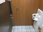 JR常磐線快速・千代田線（乗換）北千住駅男子トイレ内　多目的トイレ - 写真:5