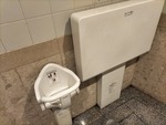 世田谷区立三軒茶屋駅前公衆トイレ - 写真:2