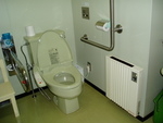 女満別駅舎内の多目的トイレ - 写真:1