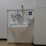 亀川小学校・体育館　多目的トイレ - 写真:2